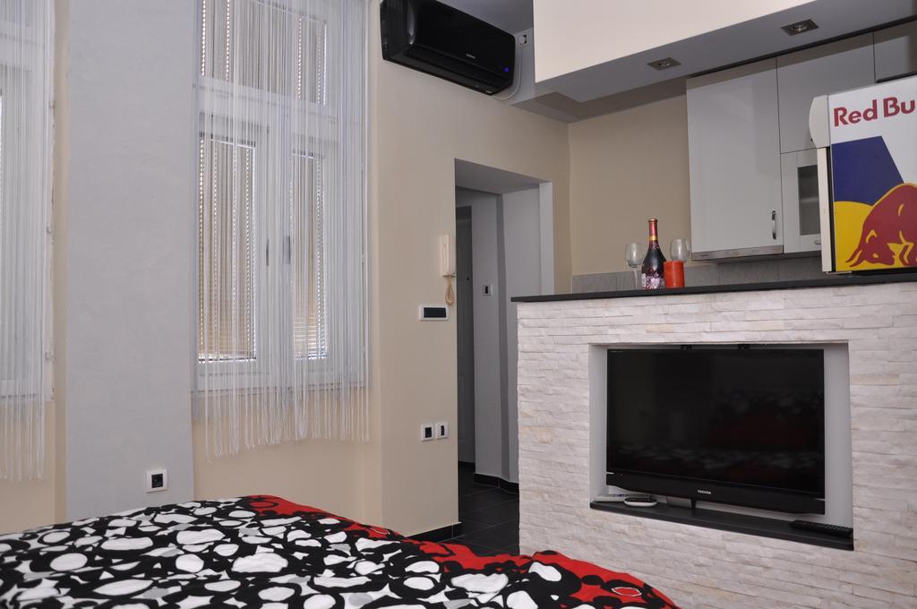 Apartment Royal Belgrad Zimmer foto